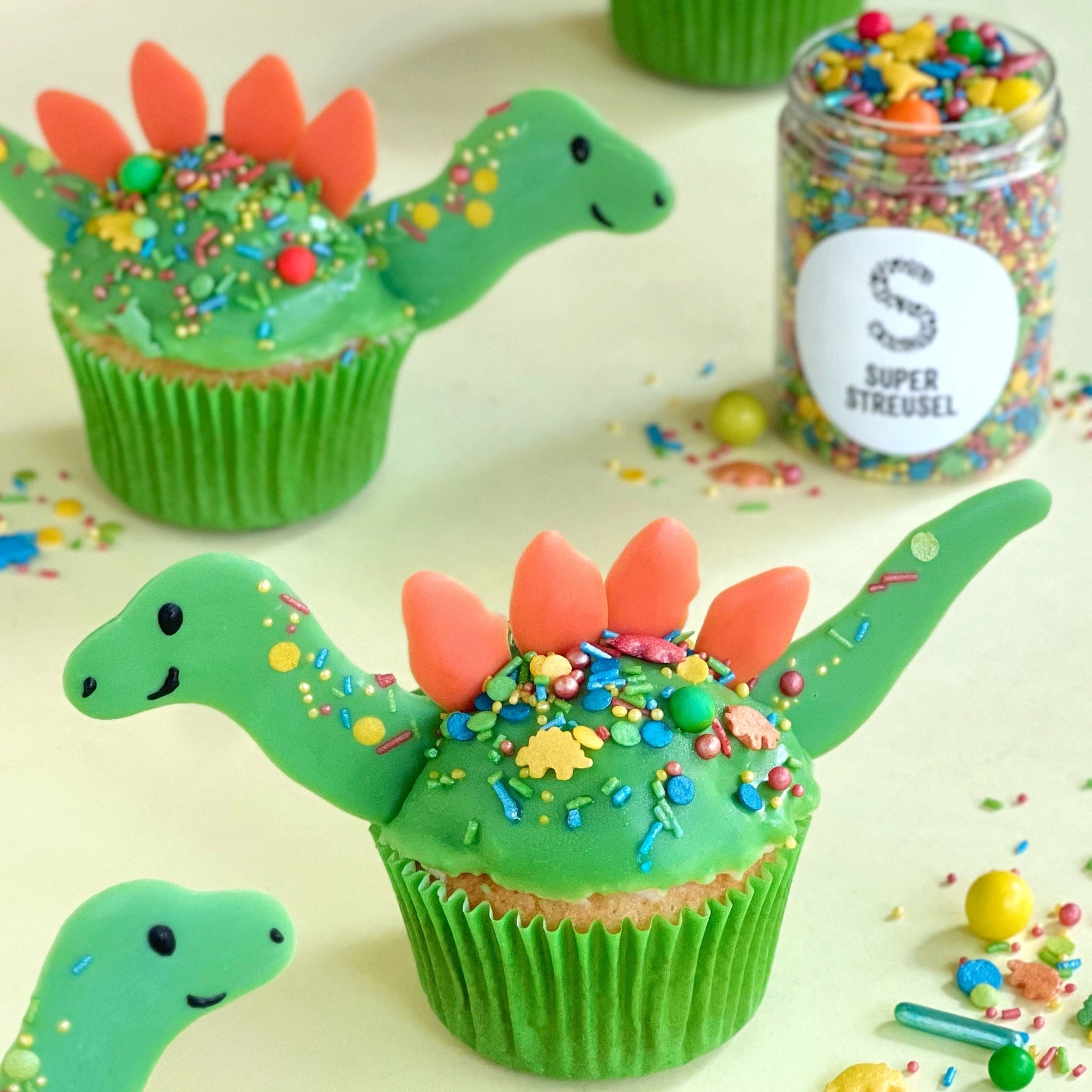 Dino cupcakes